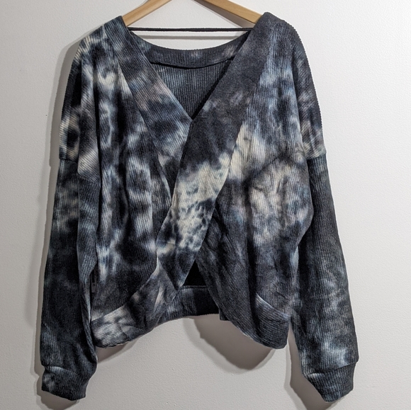 XXXL Long Sleeve Twist Back Tie Dye Soft Top - Picture 2 of 3